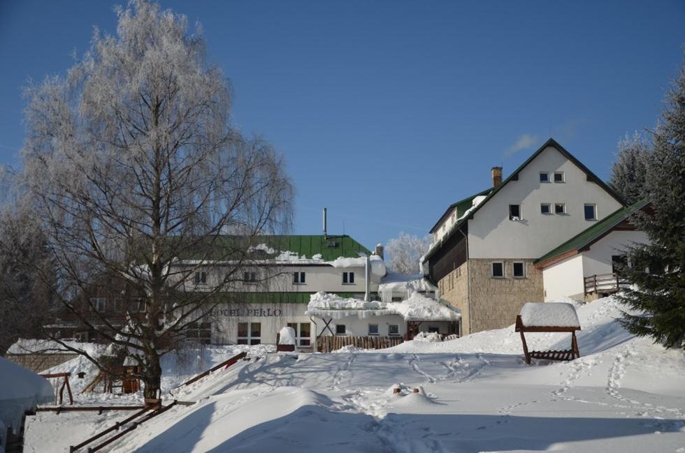 Hotel Peklo Pro Rodiny S Detmi Josefuv Dul Bagian luar foto