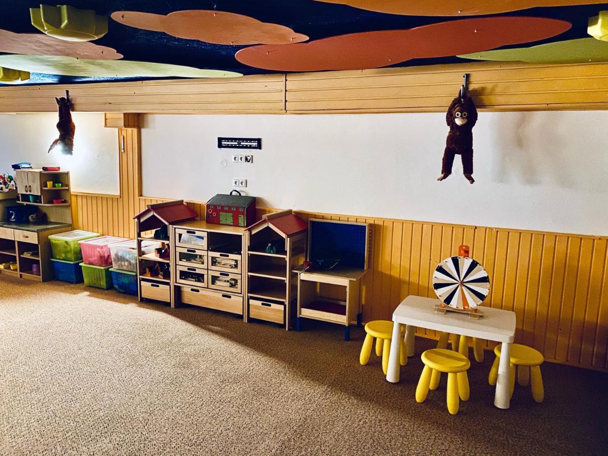 Hotel Peklo Pro Rodiny S Detmi Josefuv Dul Bagian luar foto