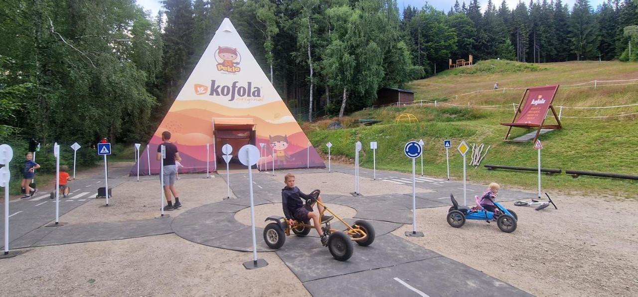 Hotel Peklo Pro Rodiny S Detmi Josefuv Dul Bagian luar foto