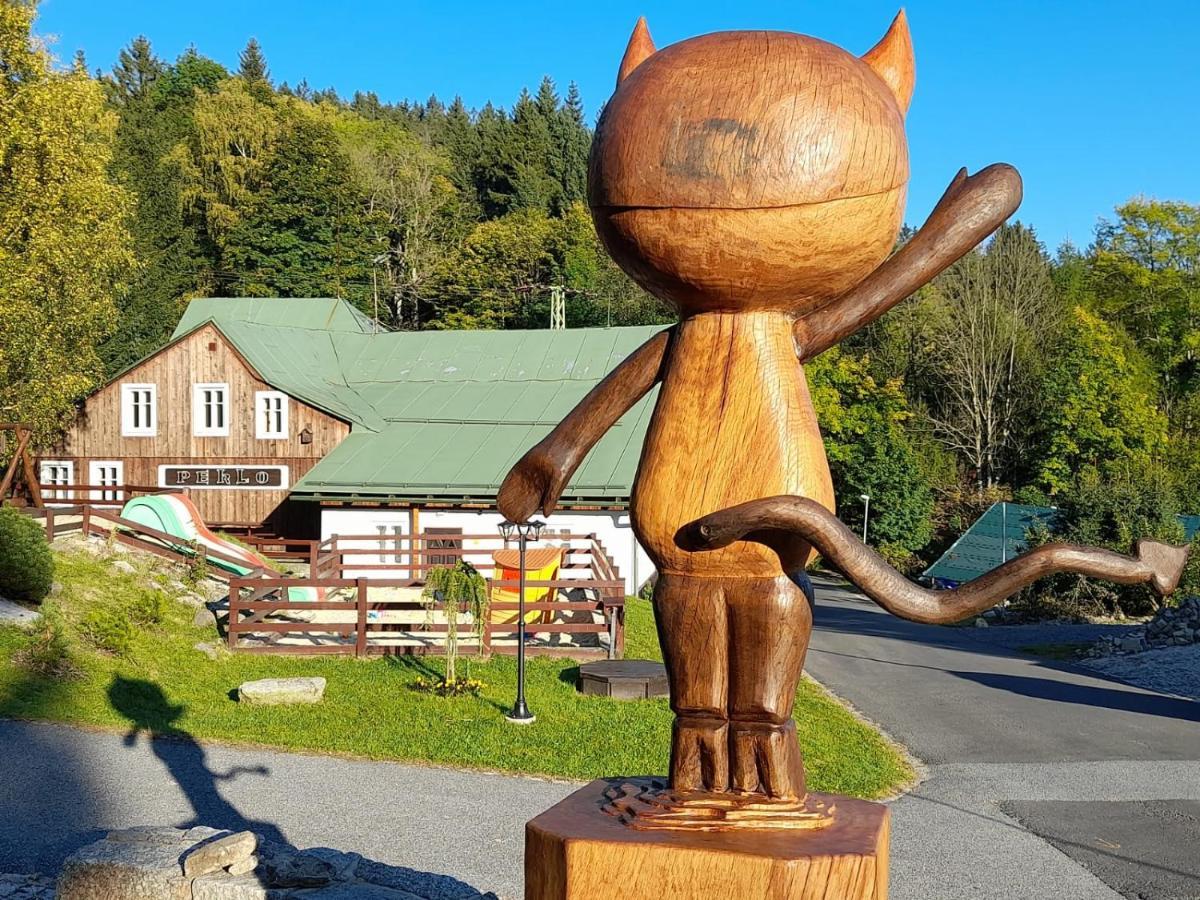 Hotel Peklo Pro Rodiny S Detmi Josefuv Dul Bagian luar foto
